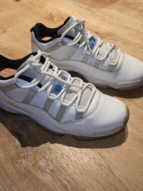 Retro Jordan 11 Low Legend Blue Size US Men’s 10 AV2187-117 Preowned *No Box